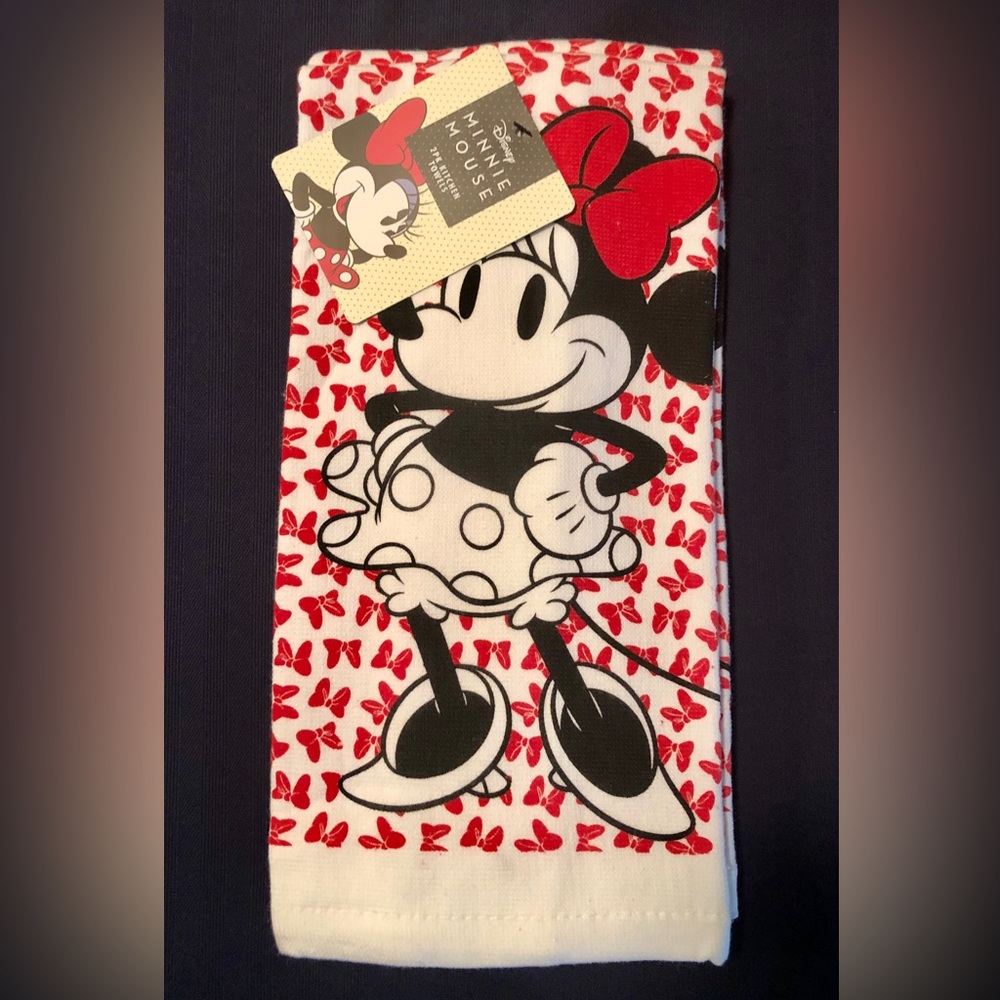 Disney Minnie Mouse kitchen towels (NWT)